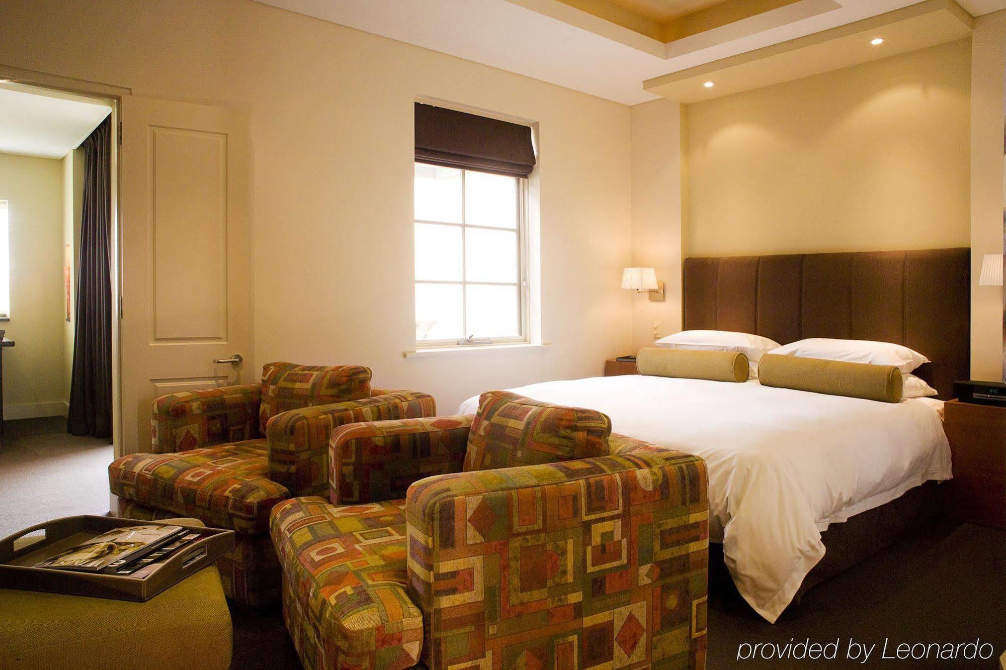 The Louise Villa Marananga Room photo